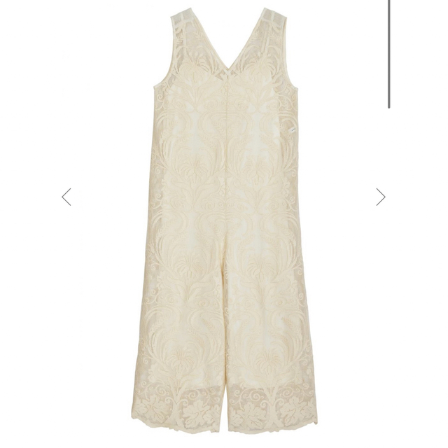 Ameri VINTAGE(アメリヴィンテージ)のAmeri vintage CHLOE V NECK ROMPERS TLサイズ レディースのパンツ(オールインワン)の商品写真