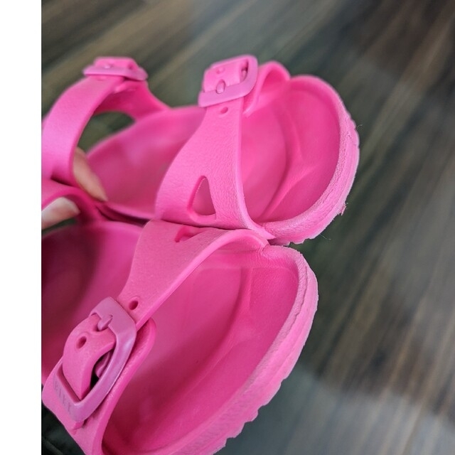 BIRKENSTOCK(ビルケンシュトック)のビルケン　16cm　ピンク　サンダル キッズ/ベビー/マタニティのキッズ靴/シューズ(15cm~)(サンダル)の商品写真