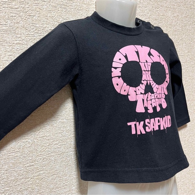 【TK SAPKID/80】ブランドロゴスカルプリントロンT キッズ/ベビー/マタニティのベビー服(~85cm)(Ｔシャツ)の商品写真