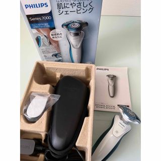 フィリップス(PHILIPS)の【よっちゃん様専用】PHILIPS 電動シェーバー　シリーズ7000(メンズシェーバー)