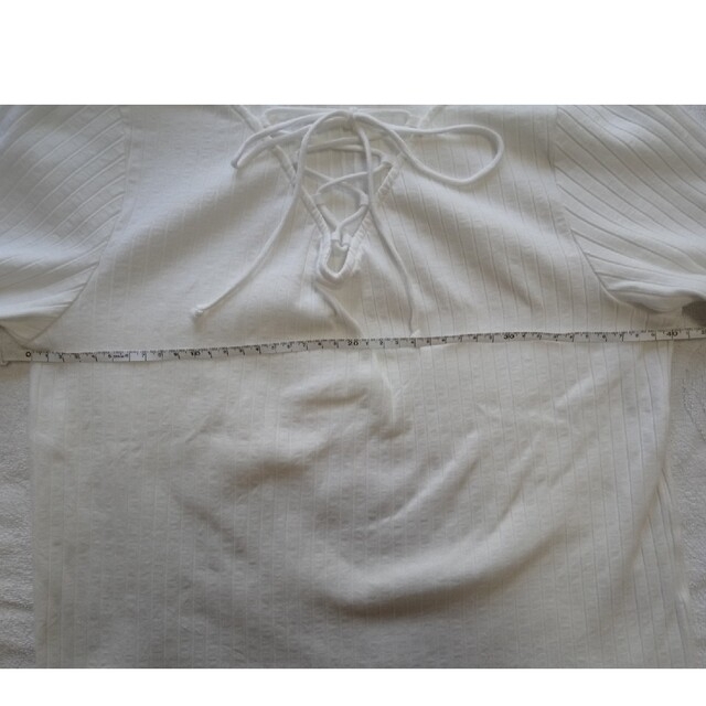 GU(ジーユー)のＧＵ　半袖カットソー　M　白 レディースのトップス(カットソー(半袖/袖なし))の商品写真