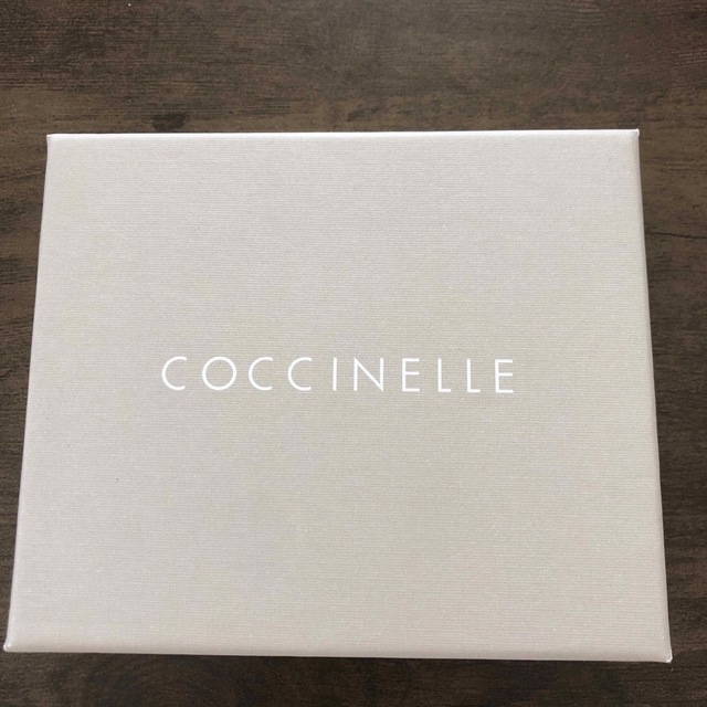 COCCINELLE 財布 レディースのファッション小物(財布)の商品写真