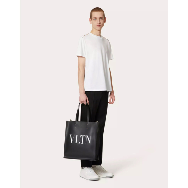 ※専用　VLTN タイムズ　メンズ　トートバッグ　ブラック　新品　ヴァレンティノ