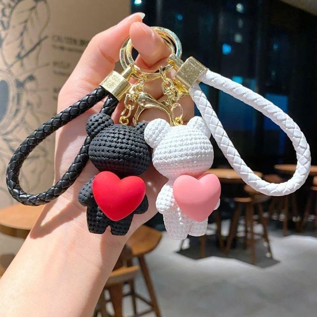 海外並行輸入正規品 韓国雑貨 キーホルダー くま お揃い プレゼント かわいい ハート 韓国雑貨 キーホルダー くま ホワイト プレゼント ストラップ ハート