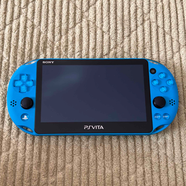 PlayStation®Vita（PCH-2000シリーズ） ブルー