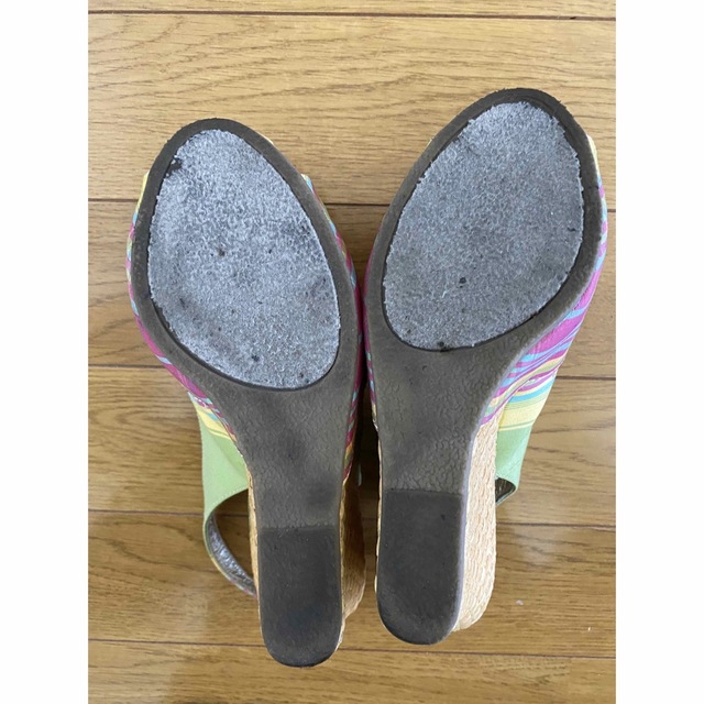 Steve Madden(スティーブマデン)の値下げ！　STEVE MADDEN CERONA サンダル　5.5 レディースの靴/シューズ(サンダル)の商品写真