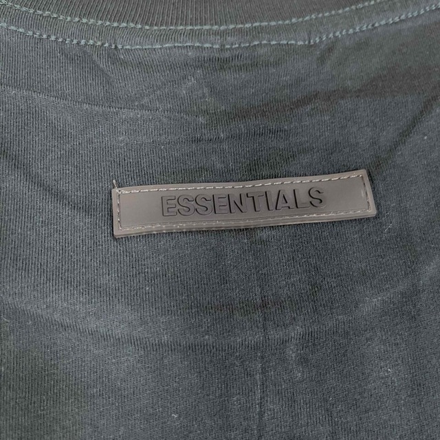 FEAR OF GOD(フィアオブゴッド)の新品 FOG ESSENTIALS XL CORE Tシャツ ブラック　 メンズのトップス(Tシャツ/カットソー(半袖/袖なし))の商品写真