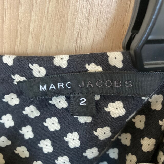 MARC JACOBS(マークジェイコブス)のマークジェイコブス　小花柄　スカート　レトロ レディースのスカート(ひざ丈スカート)の商品写真