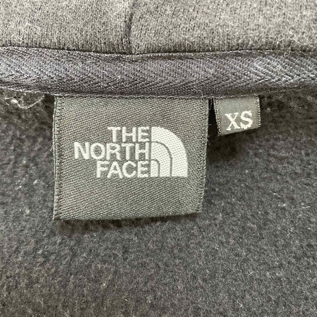 THE NORTH FACE(ザノースフェイス)の【中古】THE NORTH FACE パーカー　黒　レディース　XS レディースのトップス(パーカー)の商品写真