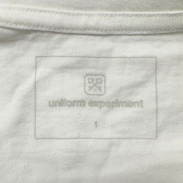 uniform experiment(ユニフォームエクスペリメント)のuniform experiment FRAGMENT グラフィティ Tシャツ メンズのトップス(Tシャツ/カットソー(半袖/袖なし))の商品写真