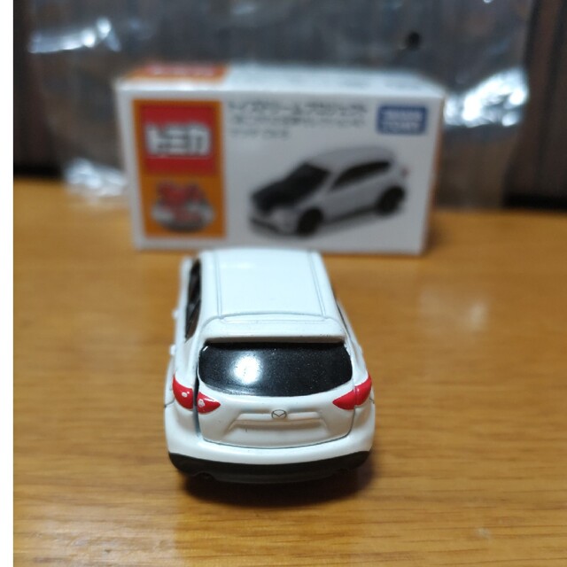 Takara Tomy(タカラトミー)のトミカ　マツダ　CX-5 エンタメ/ホビーのおもちゃ/ぬいぐるみ(ミニカー)の商品写真