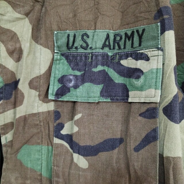 MILITARY(ミリタリー)のUSARMY アメリカ陸軍 実物 迷彩柄 カモフラージュ フィールドジャケット メンズのジャケット/アウター(ミリタリージャケット)の商品写真