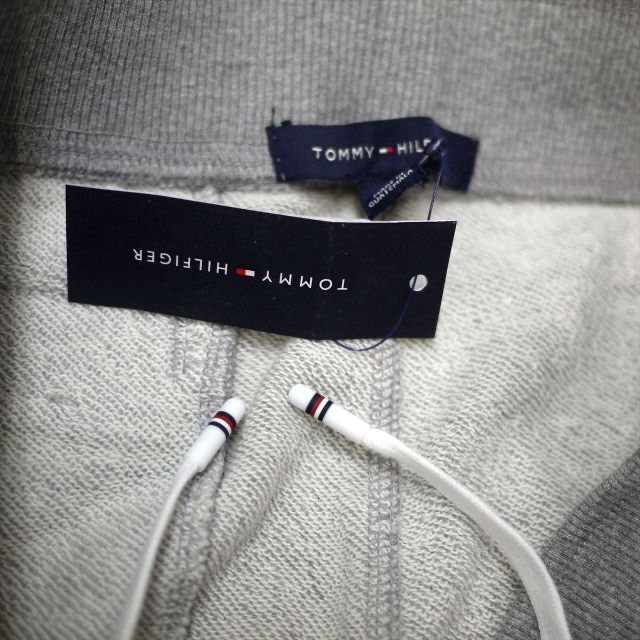 TOMMY HILFIGER(トミーヒルフィガー)のトミーヒルフィガー スウェット ジョガーパンツ(XL) グレー TOMMY メンズのパンツ(その他)の商品写真