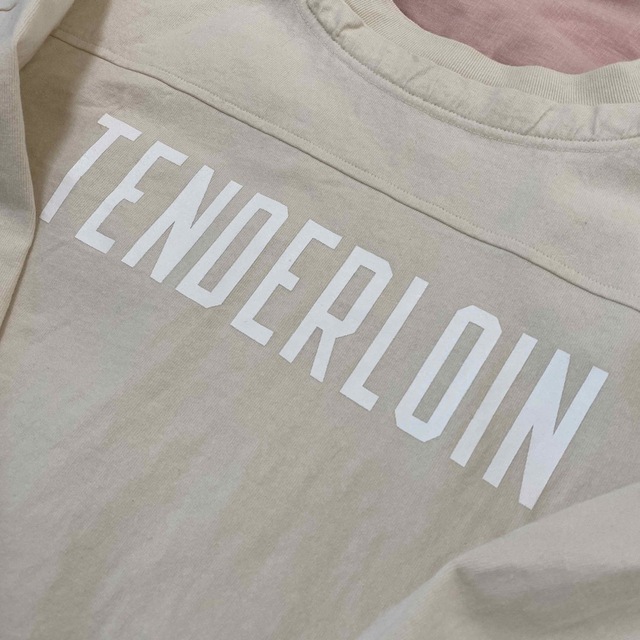 TENDERLOIN(テンダーロイン)のテンダーロイン　NFL フットボールシャツ　エクリュ　ナチュラル　XL 生成り　 メンズのトップス(Tシャツ/カットソー(七分/長袖))の商品写真