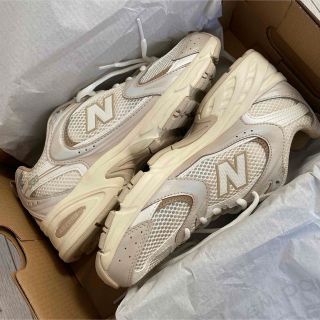 New Balance - 専用新品 NEW BALANCE ニューバランス 23.5 MR530 ...