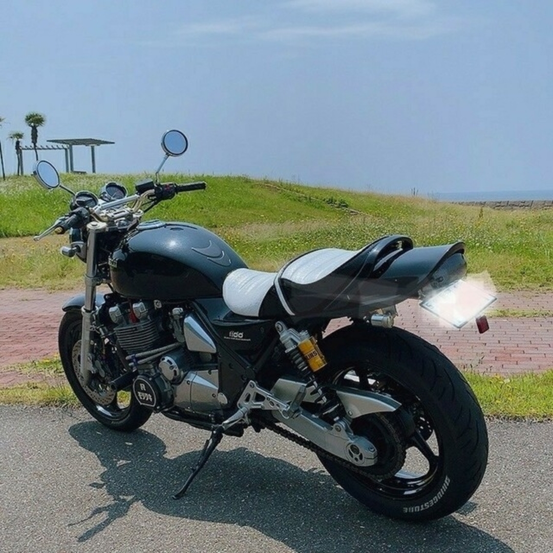 カワサキ(カワサキ)のゼファー 1100 自動車/バイクの自動車(車体)の商品写真