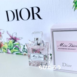 ディオール(Christian Dior) クリスマスコフレ 香水 レディースの通販 ディオール(Christian Dior) クリスマスコフレ 香水 レディースの通販