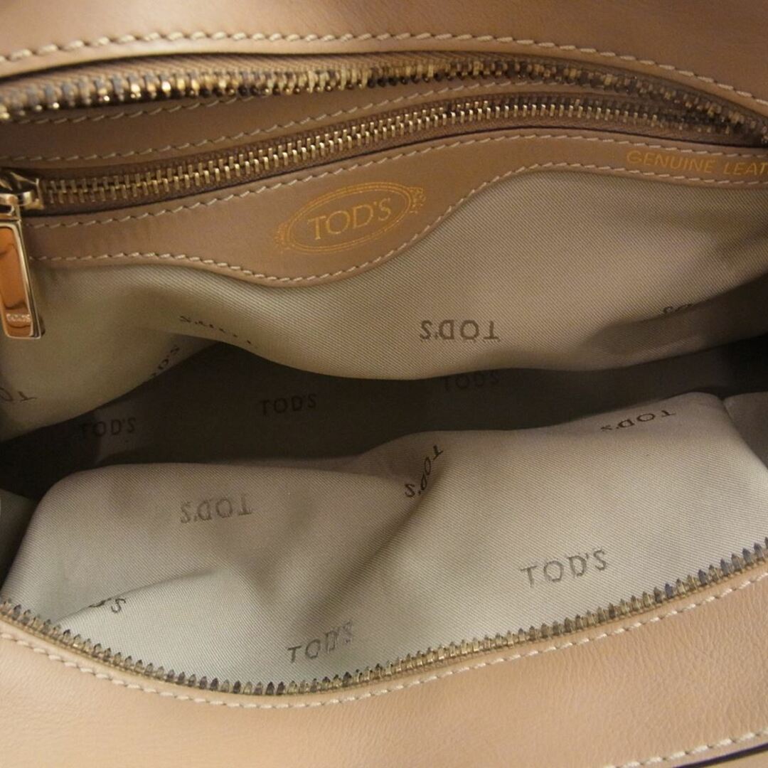 TOD'S(トッズ)のTOD’S トッズ Ｄスタイリング 2WAY ハンド ショルダー バッグ スモール ベージュ系【中古】 レディースのバッグ(メッセンジャーバッグ)の商品写真