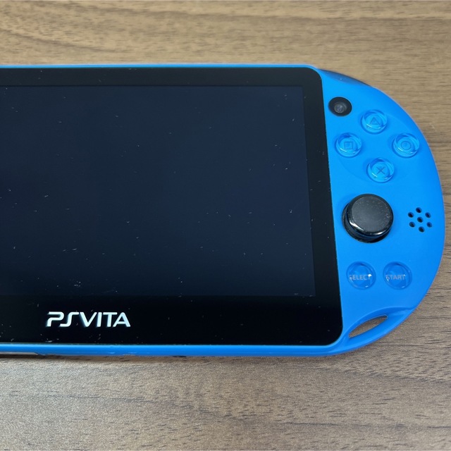 PlayStation Vita(プレイステーションヴィータ)のPlayStation Vita PCH-2000 ZA23 アクアブルー 本体 エンタメ/ホビーのゲームソフト/ゲーム機本体(携帯用ゲーム機本体)の商品写真