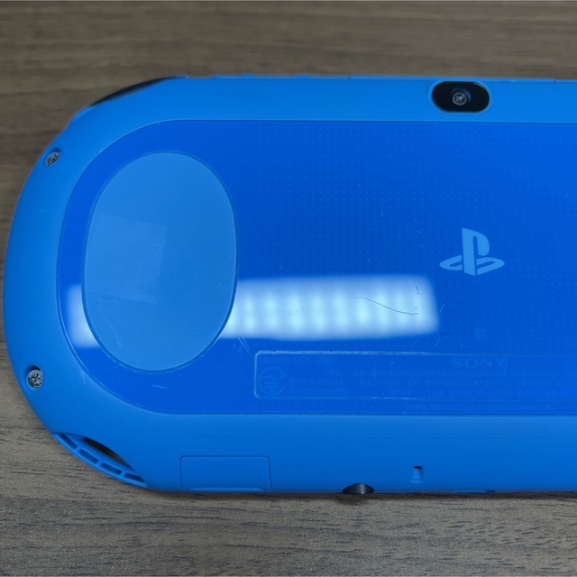 PlayStation Vita(プレイステーションヴィータ)のPlayStation Vita PCH-2000 ZA23 アクアブルー 本体 エンタメ/ホビーのゲームソフト/ゲーム機本体(携帯用ゲーム機本体)の商品写真