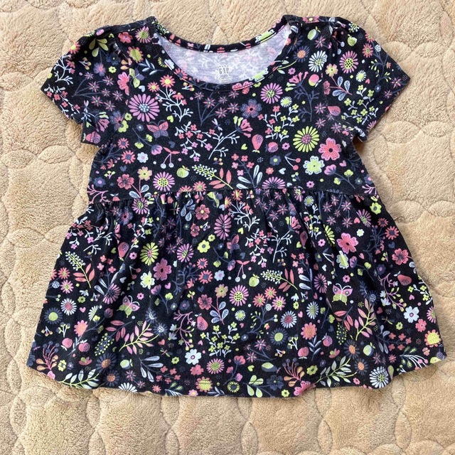 babyGAP(ベビーギャップ)のbaby GAP ネイビー花柄プリントチュニック　80cm キッズ/ベビー/マタニティのベビー服(~85cm)(シャツ/カットソー)の商品写真