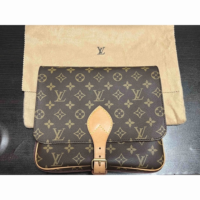 LOUIS VUITTON(ルイヴィトン)のLOUISVUITTON モノグラム　カルトシエール レディースのバッグ(ショルダーバッグ)の商品写真