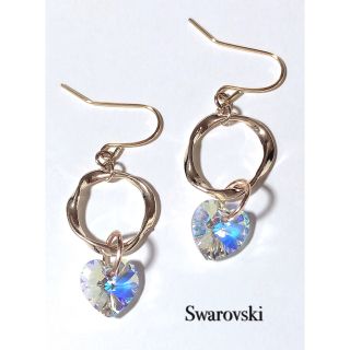 スワロフスキー(SWAROVSKI)のゴールドウェーブリング×スワロフスキーピアス・イヤリング　★カラーお選び頂けます(ピアス)