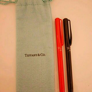 ティファニー(Tiffany & Co.)のTIFFANYティファニーのボールペン2本セット♥(ブラック&レッド)(ペン/マーカー)