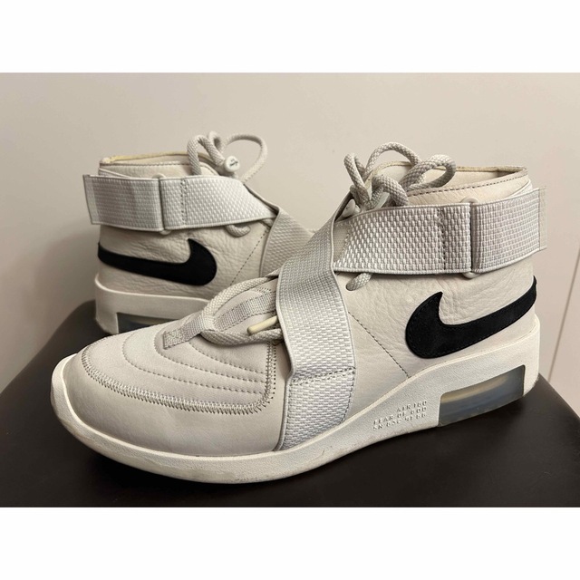 スニーカーFear Of God × Nike Air  Raid "Light Bone