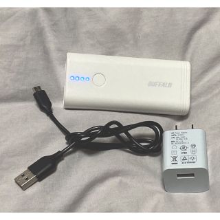 バッファロー(Buffalo)のBUFFALO モバイルバッテリー BSMPB5210P2WH 正常品　中古(バッテリー/充電器)