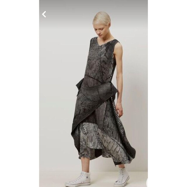 激レア ISSEY MIYAKE イッセイミヤケ 総柄 ロングワンピース-