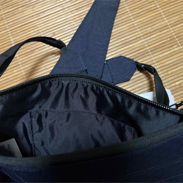 carhartt(カーハート)のカーハート　ショルダーバック メンズのバッグ(ショルダーバッグ)の商品写真