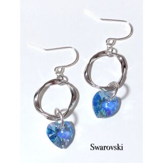 スワロフスキー(SWAROVSKI)のシルバーウェーブリング×スワロフスキーピアス・イヤリング　★カラーお選び頂けます(ピアス)