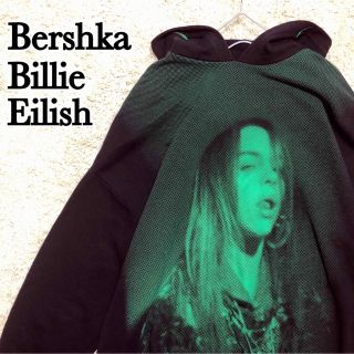 ベルシュカ(Bershka)の【完売品】ベルシュカ ビリーアイリッシュ コラボ パーカー 黒 緑(パーカー)