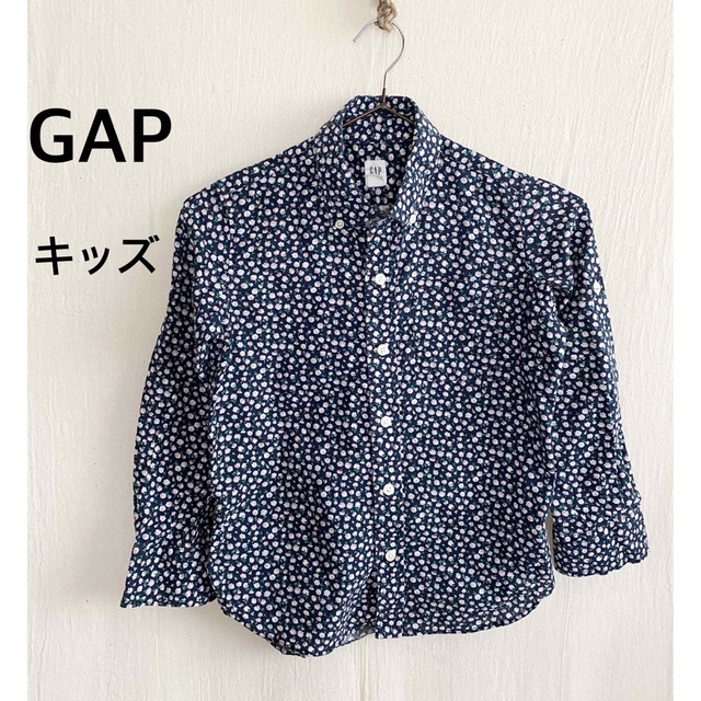 GAP(ギャップ)のGAP ギャップ　キッズ　花柄　シャツ　トップス キッズ/ベビー/マタニティのキッズ服女の子用(90cm~)(Tシャツ/カットソー)の商品写真