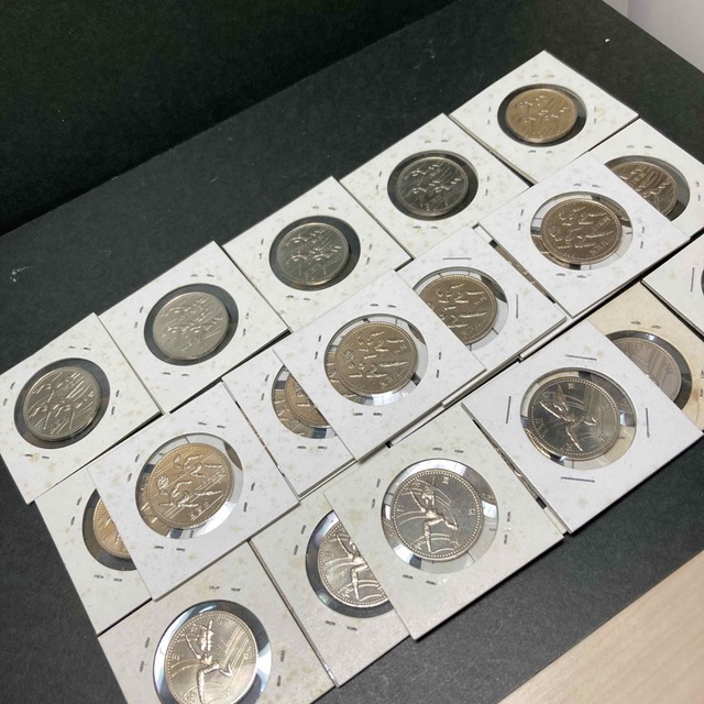 第12回アジア競技大会記念貨幣 500円白銅貨 記念貨幣3種 エンタメ/ホビーの美術品/アンティーク(貨幣)の商品写真