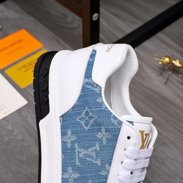 LOUIS VUITTON 大注目 メンズ スニーカー ♥️♥️ 【30%OFF