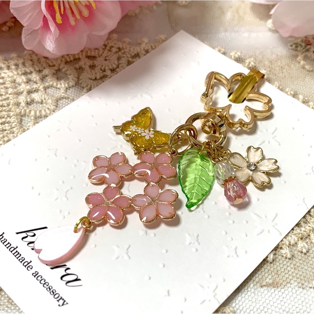 桜キーホルダー ハンドメイド レジンの通販 by あとりえkirara 桜キーホルダー ハンドメイド レジンの通販 by あとりえkirara