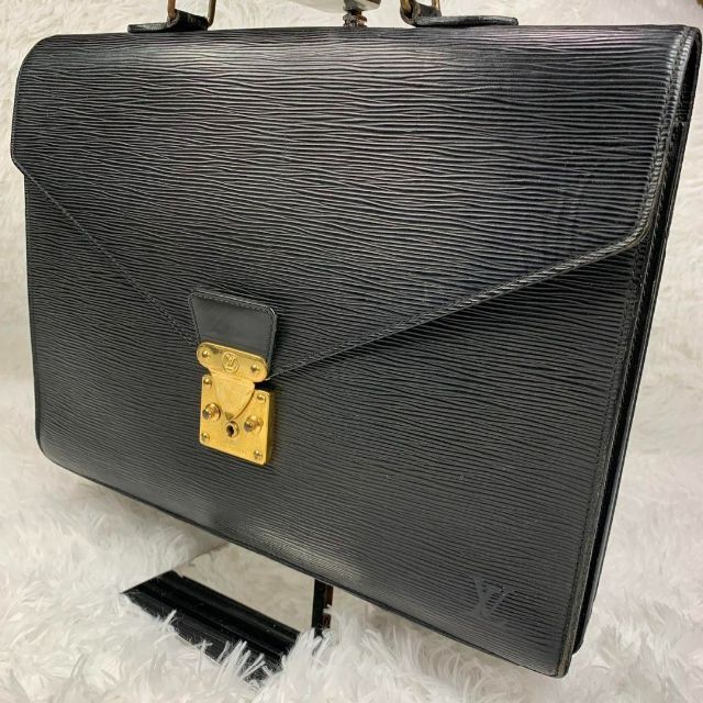 美品 ルイヴィトン エピ セルヴィエット コンセイエ ビジネスバッグ 黒