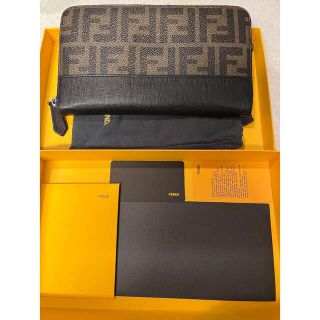 フェンディ(FENDI)のフェンディ　ズッカ柄　オーガナイザー　ラウンドジップ　長財布(長財布)