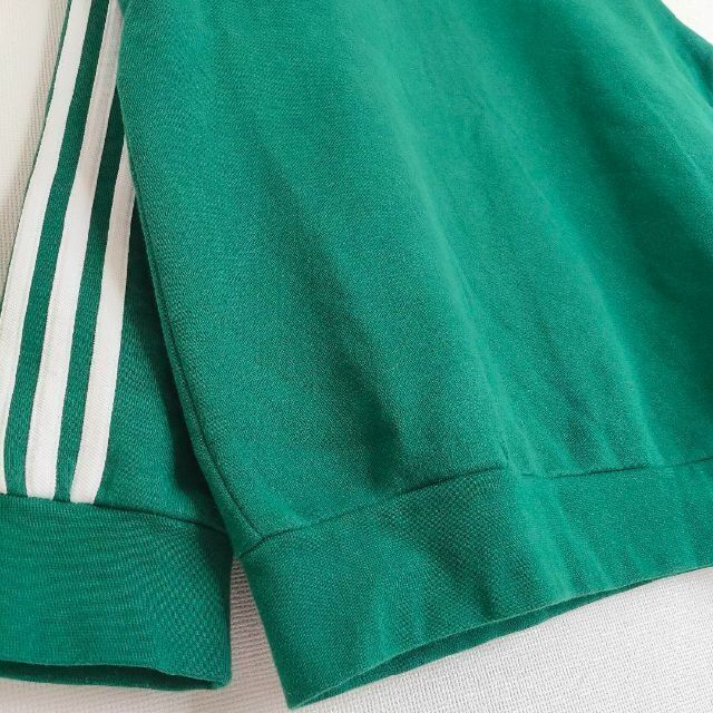 Originals（adidas）(オリジナルス)のアディダス 緑 裏起毛 スウェット トレーナー adidas スリーストライプス メンズのトップス(スウェット)の商品写真