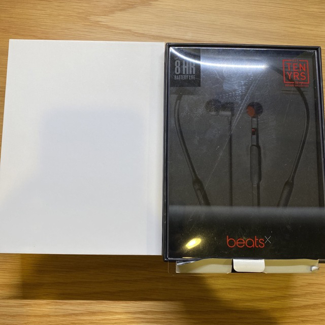 Beats(ビーツ)の【箱あり】BeatsX イヤフォン ブラック スマホ/家電/カメラのオーディオ機器(ヘッドフォン/イヤフォン)の商品写真