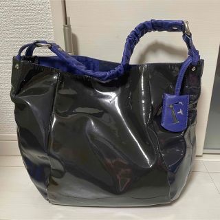 フルラ(Furla)のフルラ　FURLA genuine leatherエナメル　トートバッグ　(トートバッグ)