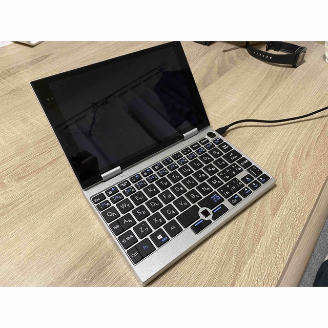 中古　ドンキホーテ 情熱価格 UMPC-02-SR  NANOTE P8 スマホ/家電/カメラのPC/タブレット(ノートPC)の商品写真