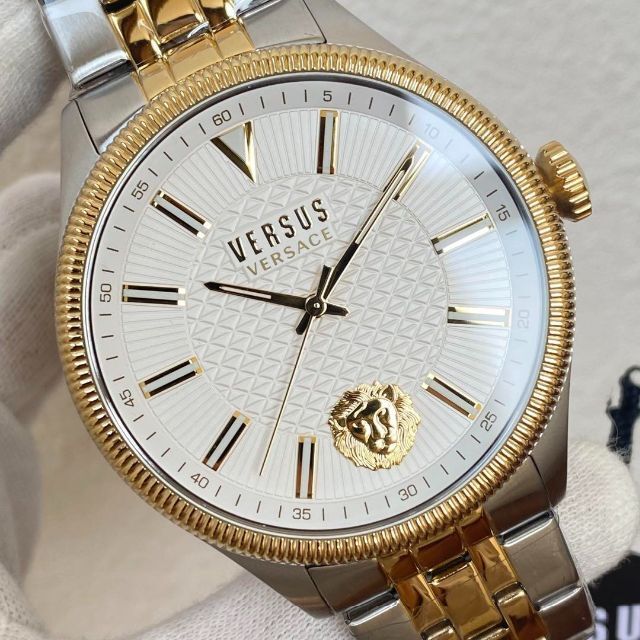 VERSACE - ホワイト×ゴールド【新品】ヴェルサス/ヴェルサーチ メンズ