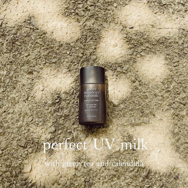 John Masters Organics(ジョンマスターオーガニック)のジョンマスターオーガニック新品未開封★G&CパーフェクトUVミルク化粧下地 コスメ/美容のボディケア(日焼け止め/サンオイル)の商品写真