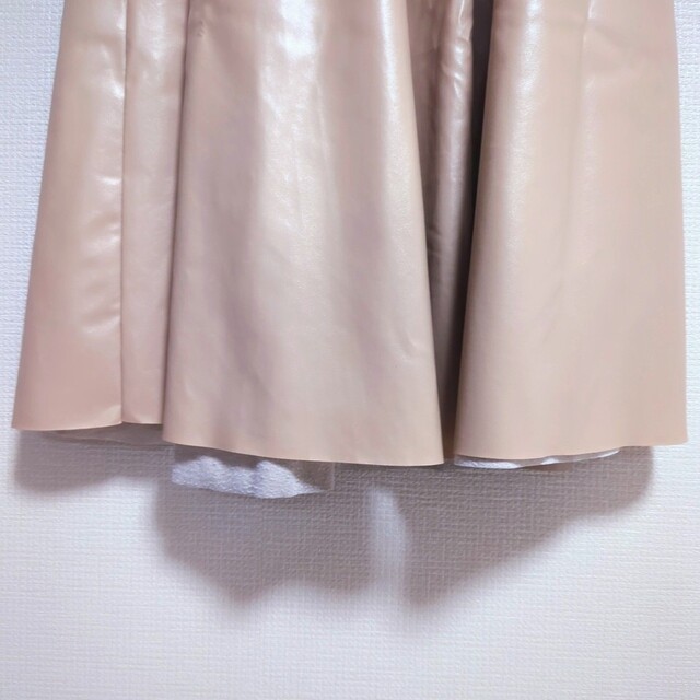 ensuite(エンスウィート)のレディース　スカート　美品　韓国風　人気　韓国　春　夏　ベージュ　ロングスカート レディースのスカート(ロングスカート)の商品写真