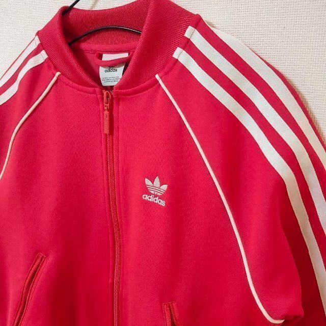 adidas(アディダス)のadidas 赤 スーパースター トラックトップ アディダス ジャージ 女性S レディースのトップス(その他)の商品写真