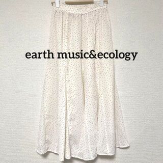 アースミュージックアンドエコロジー(earth music & ecology)の2416 アースミュージックアンドエコロジー ドット 水玉 フレアロングスカート(ロングスカート)