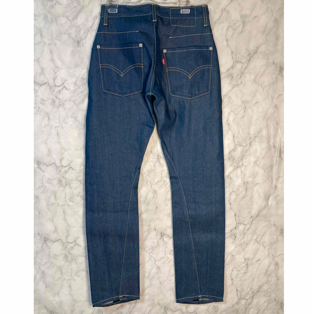 Levi's(リーバイス)のLevi's ENGINEERED＊立体裁断＊タイトフィット＊W29＊送込＊即買 レディースのパンツ(デニム/ジーンズ)の商品写真